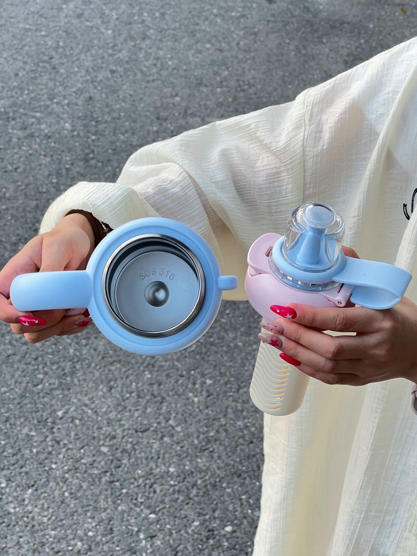 900ml Cute Kids Insulated Water Bottle with Straw & Handle, Cute Cartoon Design Leak-Proof Vacuum Flask Hot and Cold Thermos - 图片 5